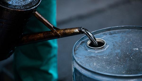 اوپک فعلا قصد کاهش فراوری نفت را ندارد، قیمت نفت افزایش یافت