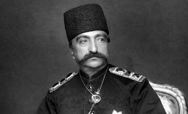 ناصرالدین شاه قاجار بعد از ترور روی این صندلی نشست ناصرالدین شاه قاجار بعد از ترور روی این صندلی نشست